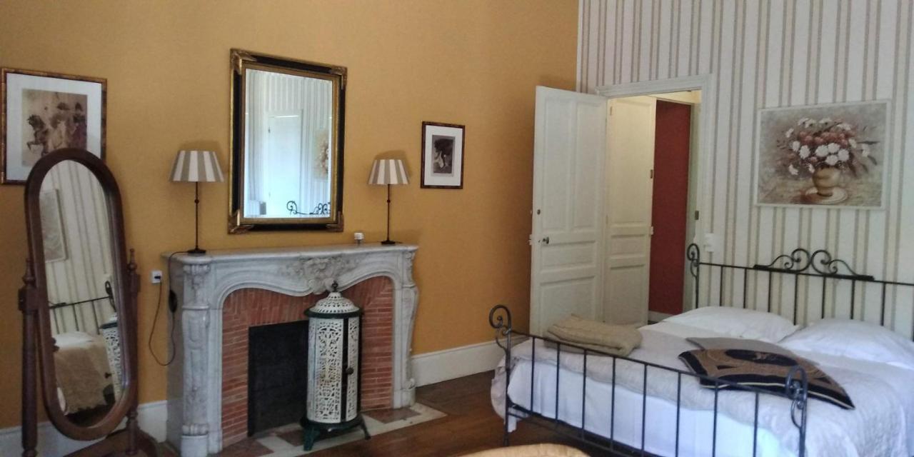 Chambres D'Hotes-Chateau Constant Bessines-sur-Gartempe Bagian luar foto