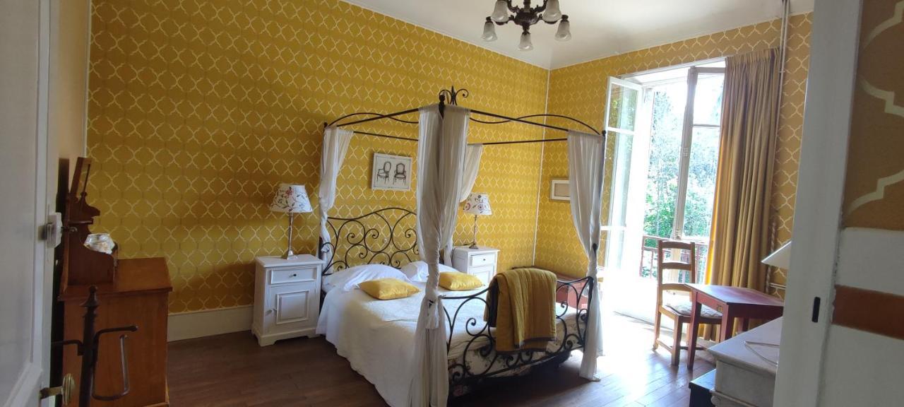 Chambres D'Hotes-Chateau Constant Bessines-sur-Gartempe Bagian luar foto